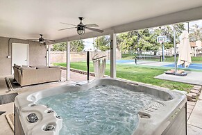 Pool, Hot Tub & Home Gym: Luxe Mesa Retreat