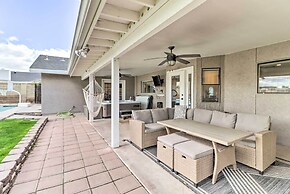 Pool, Hot Tub & Home Gym: Luxe Mesa Retreat