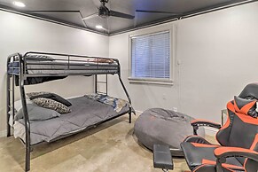 Pool, Hot Tub & Home Gym: Luxe Mesa Retreat