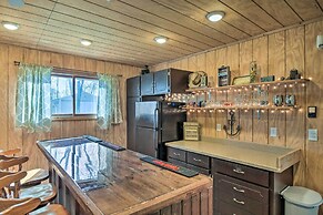 Riverfront Dixon, Illinois, Vacation Rental!