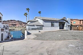 Parker Studio Nestled on the Colorado River!