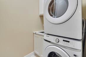 Waynesville House: Fire Pit + Mountain Views!