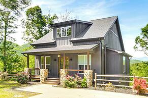 Waynesville House: Fire Pit + Mountain Views!
