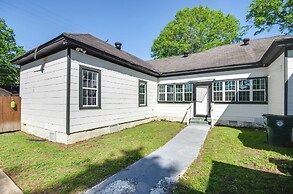 Updated Greenwood Cottage Apt < 1 Mi to Dtwn!