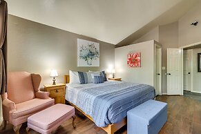 Cozy Condo Near Golfing & Hiking in Pinetop!