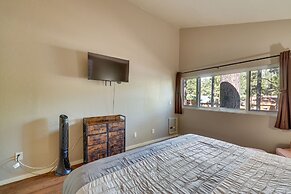 Cozy Condo Near Golfing & Hiking in Pinetop!