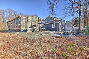 Game Room + Lake Access: Serene Tobyhanna Retreat