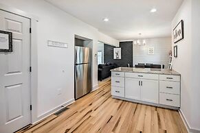 Updated Ronks Home ~ 8 Mi to Dtwn Lancaster!