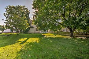 Updated Ronks Home ~ 8 Mi to Dtwn Lancaster!