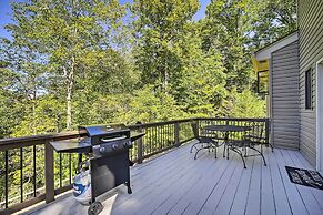 Brevard Retreat ~ 3 Mi to Downtown!