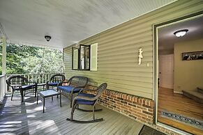 Brevard Retreat ~ 3 Mi to Downtown!