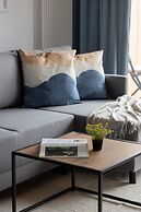 Apartment Kolejowa & Parking by Renters