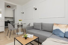 Apartment Kolejowa & Parking by Renters