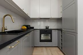 Apartment Kolejowa & Parking by Renters