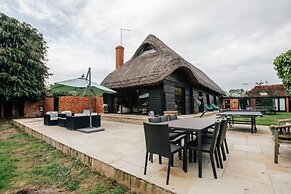 The Lakeside Viewing Gallery - From 900 Per Night