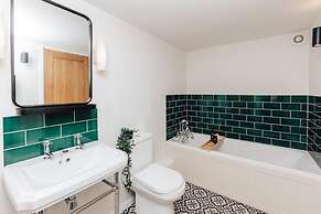 The Lakeside Viewing Gallery - From 900 Per Night