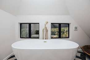 The Lakeside Viewing Gallery - From 900 Per Night