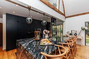 The Lakeside Viewing Gallery - From 900 Per Night