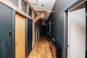 The Lakeside Viewing Gallery - From 900 Per Night