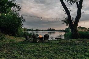 The Lakeside Viewing Gallery - From 900 Per Night