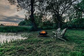 The Lakeside Viewing Gallery - From 900 Per Night