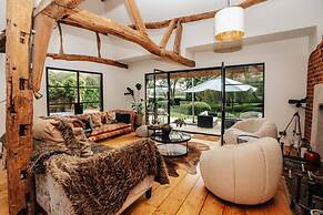 The Lakeside Viewing Gallery - From 900 Per Night