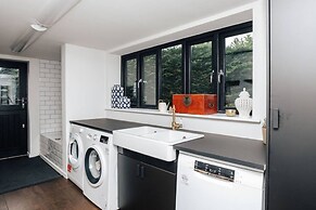 The Lakeside Viewing Gallery - From 900 Per Night