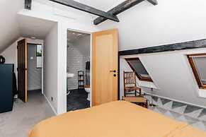 The Lakeside Viewing Gallery - From 900 Per Night