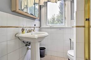 Lovely Home Near FDU & Holy Name Hospital!