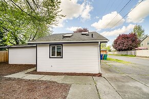 Modern Pacific Vacation Rental: 5 Mi to Lake Tapps