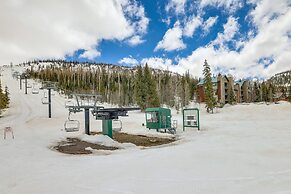Brian Head Vacation Rental w/ On-site Ski Lift!