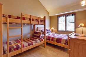 Cozy Avon Condo Near Beaver Creek Resort!