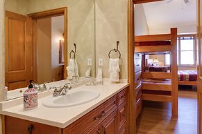 Cozy Avon Condo Near Beaver Creek Resort!