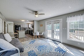 Group-friendly Myrtle Beach House w/ Deck