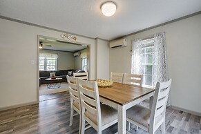 Group-friendly Myrtle Beach House w/ Deck