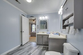 Group-friendly Myrtle Beach House w/ Deck