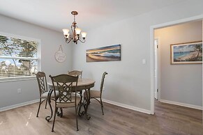 Palmetto Home w/ Manatee River Access!