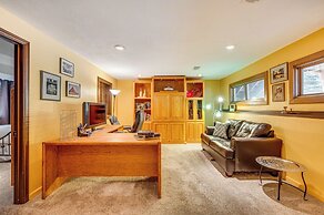 Peaceful Mountain Retreat w/ View, Near Boulder!