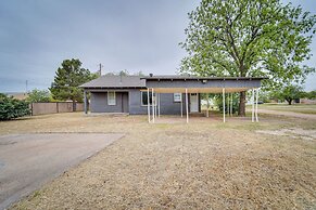 Pet-friendly North Texas Home w/ Spacious Yard!
