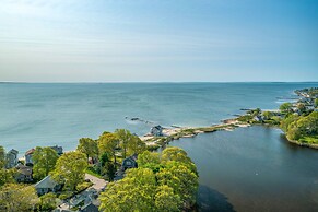 Charming Niantic Vacation Rental: Walk to Beach!