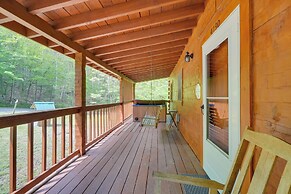 Cabin w/ Hot Tub ~ 6 Mi to Downtown Gatlinburg!