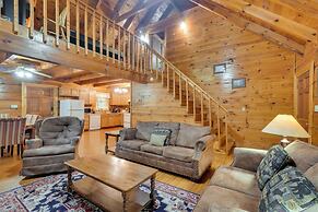 Cabin w/ Hot Tub ~ 6 Mi to Downtown Gatlinburg!