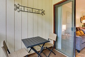 Walk to Beach: Hilton Head Getaway w/ Balcony!