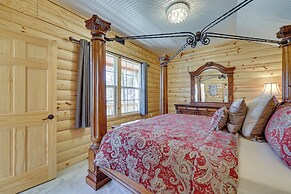 Cliffside Eureka Springs Cabin w/ Beaver Lake View