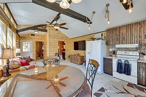Cliffside Eureka Springs Cabin w/ Beaver Lake View