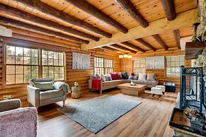 Pine Mountain Club Cabin w/ Community Pool!