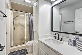 Luxury Granbury Home w/ Private Boat Dock!