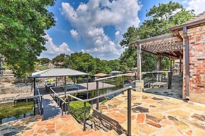 Luxury Granbury Home w/ Private Boat Dock!