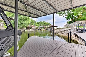 Luxury Granbury Home w/ Private Boat Dock!