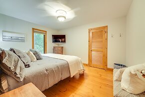 Secluded Cabin w/ Hot Tub Near Table Rock Lake!